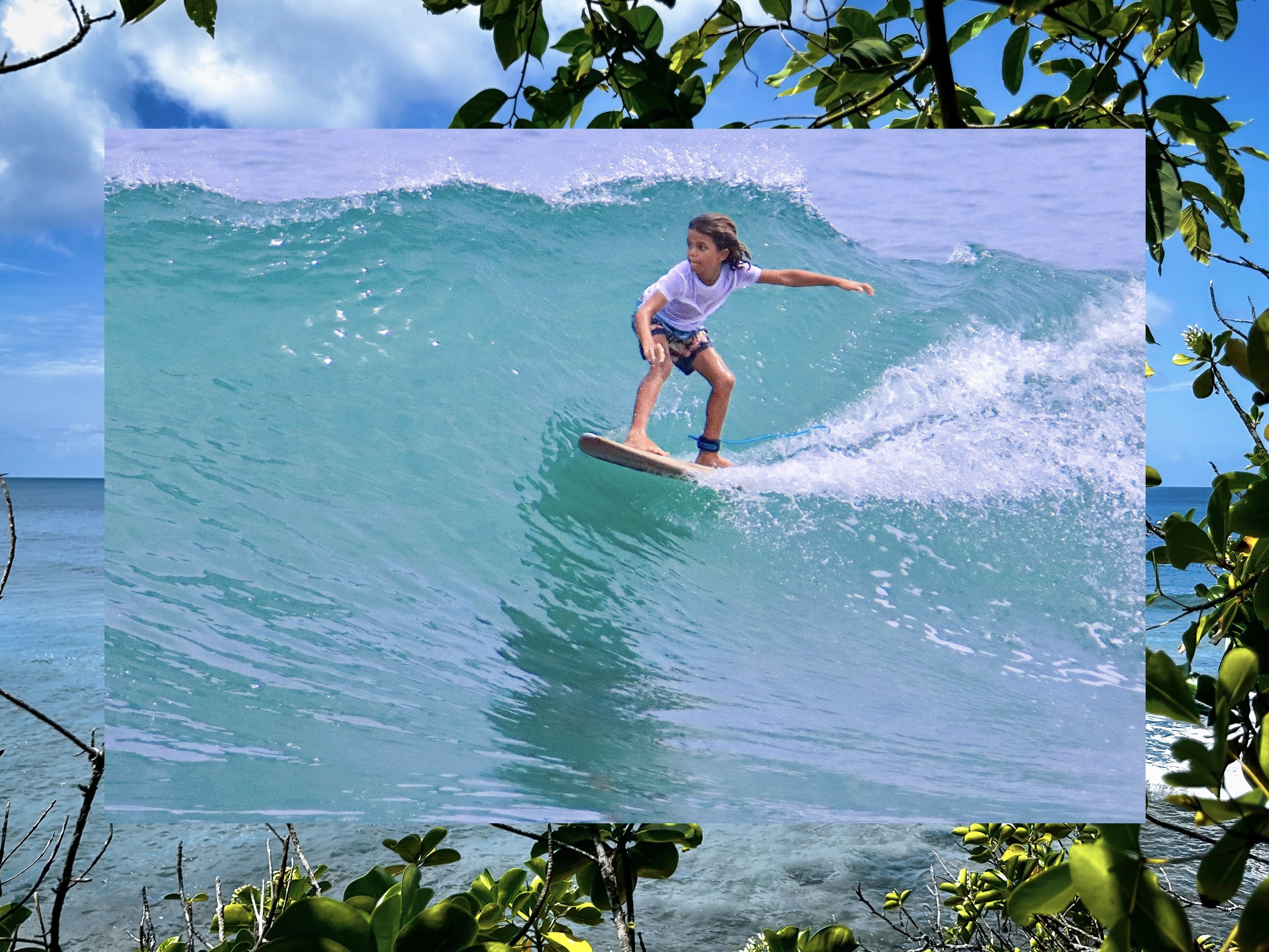 Session de surf sur les vagues de la Presqu'île de la Caravelle, Martinique