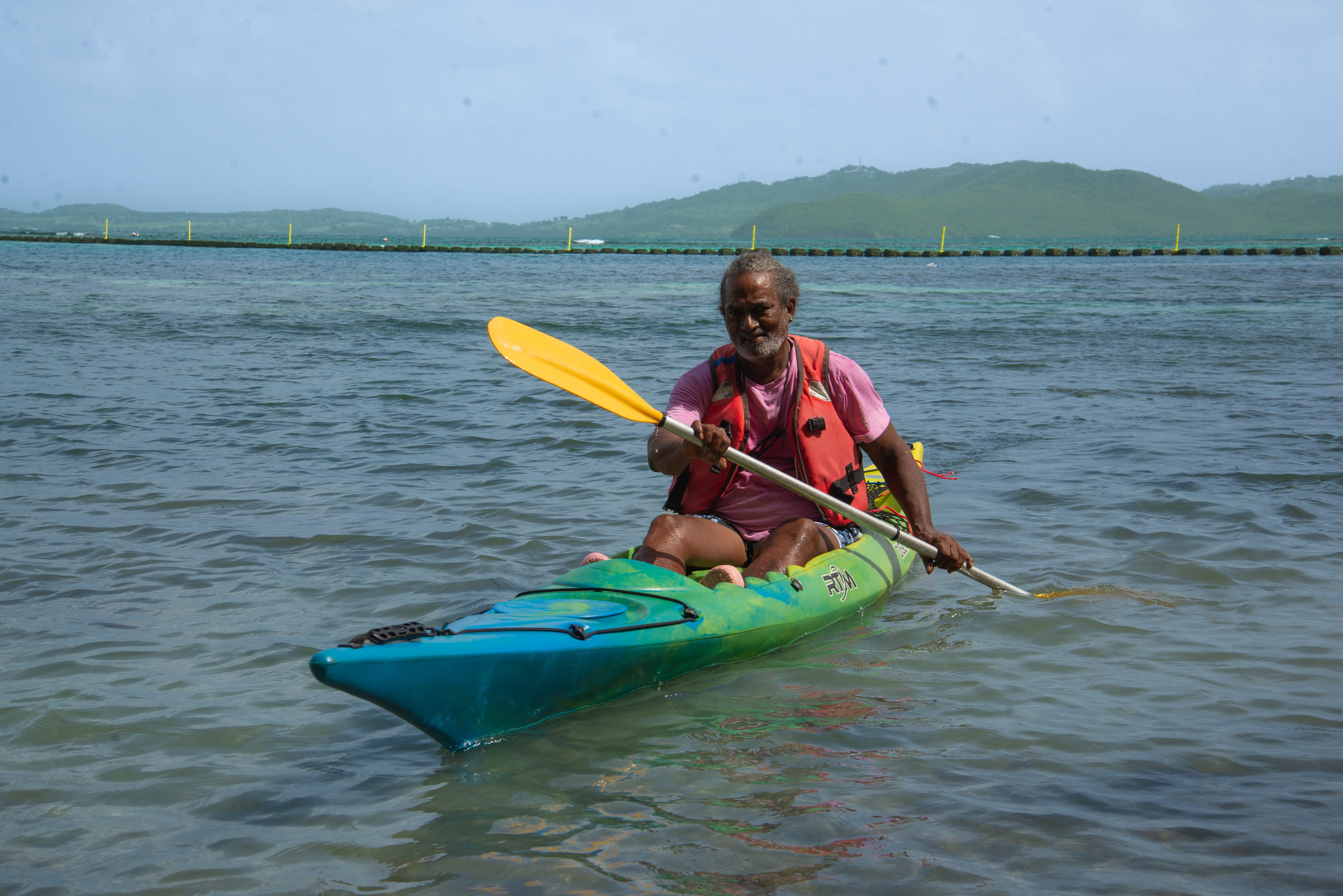 CMT_H_Robert_LesKayaksDuRobert_SamyraPastel_DSC_3907